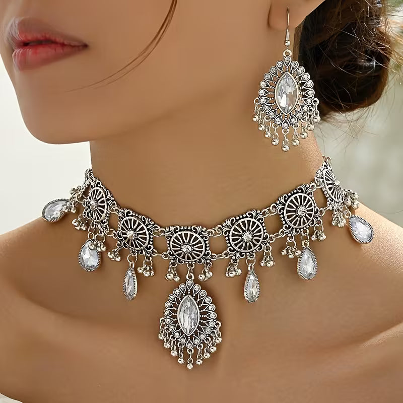A Vintage Hollow Drop Tassel Jewelry Set Featuring an Exaggerated Necklace And Earrings with a Middle Eastern Ethnic Style in Western Fashion