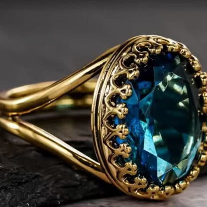Oval Cutout Lace Court-Style Ring