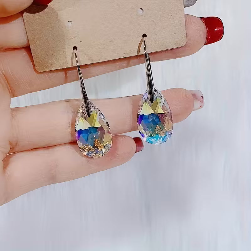 Fashionable New Jewelry Set Featuring Colorful Crystal Drop Earrings And a Pendant Necklace.
