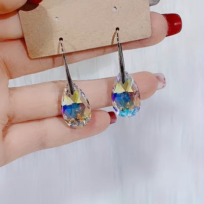 Fashionable New Jewelry Set Featuring Colorful Crystal Drop Earrings And a Pendant Necklace.