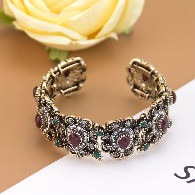1pc Exquisite Vintage Turkish Women's Bracelet, C-Shape Design for Wrist Circumference Under 17cm & Diameter Below 5.4cm, Metal Arabic Pattern with Rhinestone Inlay, Middle Eastern Mediterranean Court Jewelry, Traditional European Wedding Bridal Accessory