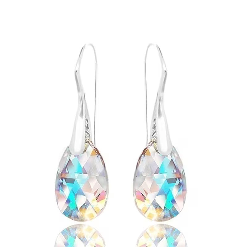 Fashionable New Jewelry Set Featuring Colorful Crystal Drop Earrings And a Pendant Necklace.