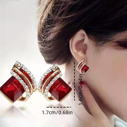 Elegant Diamond-Shaped Wing Geometric Design Earrings Adorned with Sparkling Zirconia Stones, Fashionable High-End Jewelry for Women, Suitable for Both Everyday Wear And Special Occasions