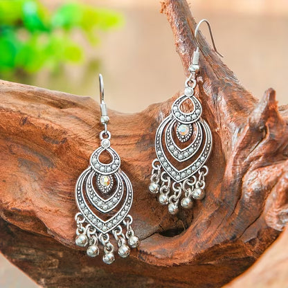 3pcs Bohemian Ethnic Vintage for Women - Zinc Alloy & Glass Bead Bell & Tassel Earrings and Necklace, K Plated Ilvery Peach Bell Charms, Cultural for Parties Weddings Daily Wear, Year-Round Elegant Statement