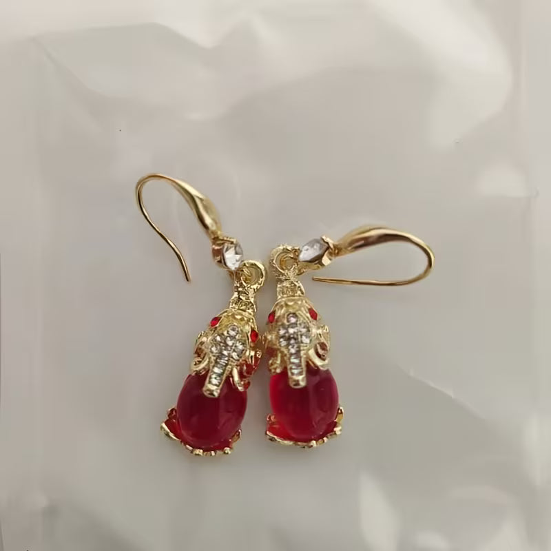 1 Pair of Chinese-Style Retro Mythical Beast Pixiu-Shaped Dangle Earrings, Fashionable, Elegant, Luxurious and Versatile Palace-Style Earrings Inlaid with Red Resin, Fashion Jewelry, Exquisite Christmas and New Year Gifts, for Teenager