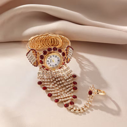 A Stylish And Elegant Women'S Quartz Bracelet Watch, Adorned with Heart-Shaped Rhinestones, Makes a Lovely Gift for Her.