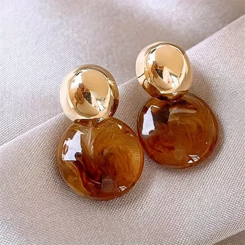 1 Pair of Minimalist Fashion Geometric Round Resin Women's Earrings, Quirky Earrings, Women's Fashion Studs, Unique Design, Cute and Exquisite, Eye-Catching, Perfect Gift for Friends, Suitable for Parties, Daily Wear, and Various Occasions, Vacation