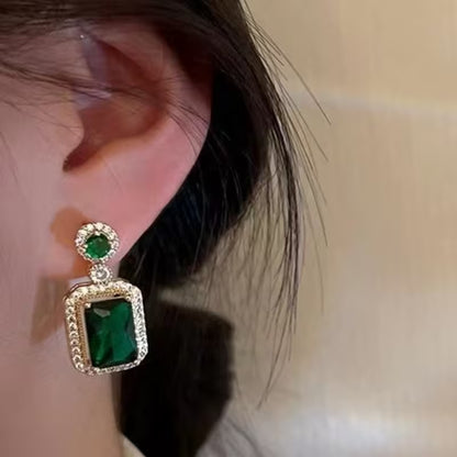 Synthetic Synthetic Synthetic Zircon Dangle Earrings in Green Luxury Square - Shimmering Jewelry for Weddings, Parties, And Daily Wear, Ideal May Birthstone Present for Valentine'S Day, Teacher'S Day, Graduation, Suitable for Teens