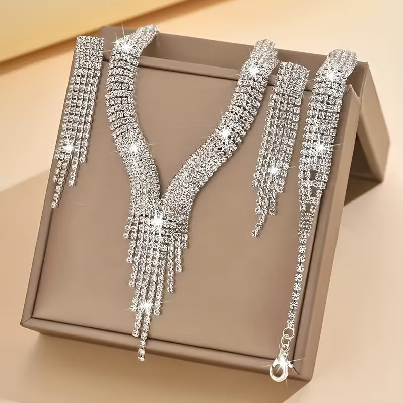 Exquisite Sparkling Necklace And Earring Set, Bridal Accessories for Wedding Dresses And Evening Events.
