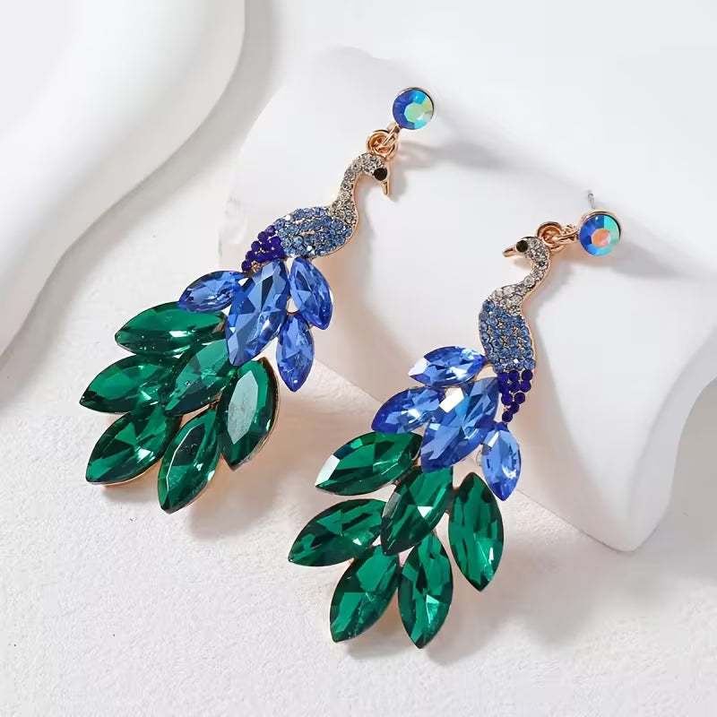 A Pair of European and American Fashion Retro Indian Exotic Peacock Earrings, Delicate & Stylish