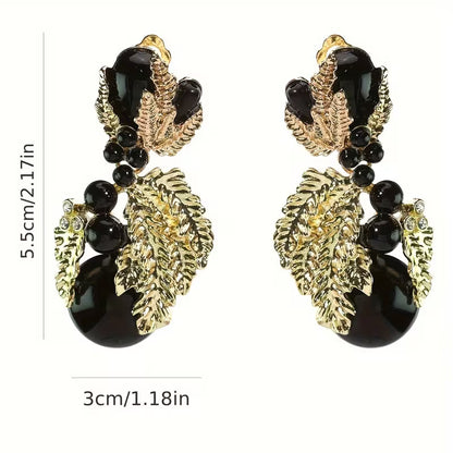 A Pair of Sweet and Elegant Resin Flower Ear Clips, Perfect for Women's Holiday, Birthday, Date, Party, Vacation, Shopping, Daily Wear, and Commuting Accessories