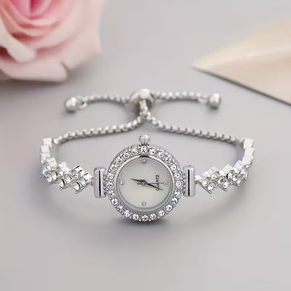 A Luxurious Women'S Quartz Watch with a Stylish And Elegant Round Design, Adorned with Rhinestones. The Bracelet Is Adjustable And Makes a Perfect Gift for Mom