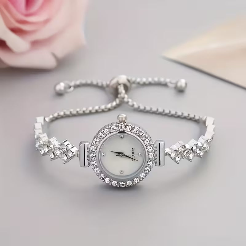 A Luxurious Women'S Quartz Watch with a Stylish And Elegant Round Design, Adorned with Rhinestones. The Bracelet Is Adjustable And Makes a Perfect Gift for Mom