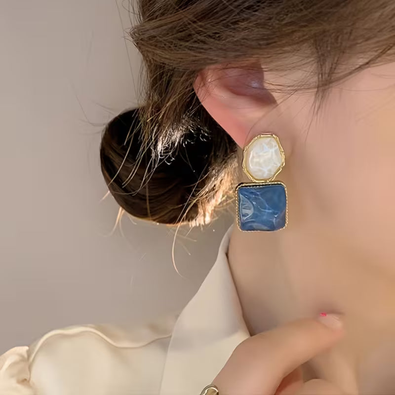 Elegant Boho Chic Irregular Square & Oval Resin Earrings - French-Inspired, Versatile Golden-Tone Dangle Earrings with Stainless Steel Posts for Daily Wear and Parties, Quirky Earring