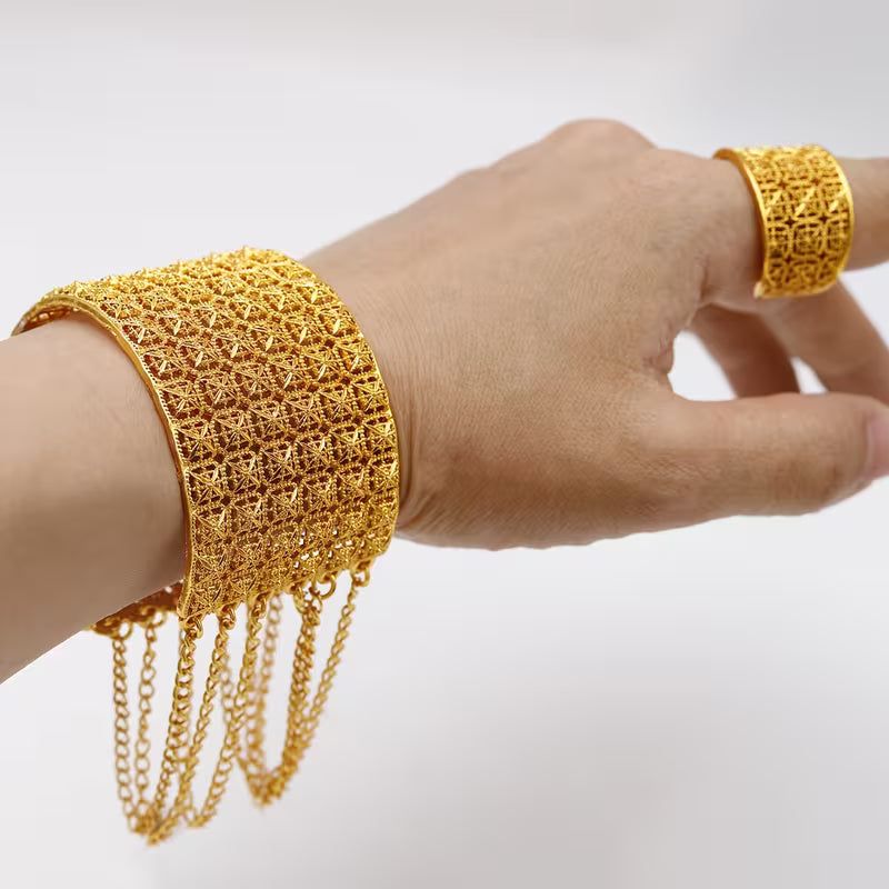 Middle Eastern Fashion Wedding Season Tassel Open Bangles And Ring Set, a Versatile Selection of High-Quality Jewelry for Ladies' Banquets, Weddings, And Festivals in Dubai, Perfect Gifts for Valentine'S Day And Mother'S Day