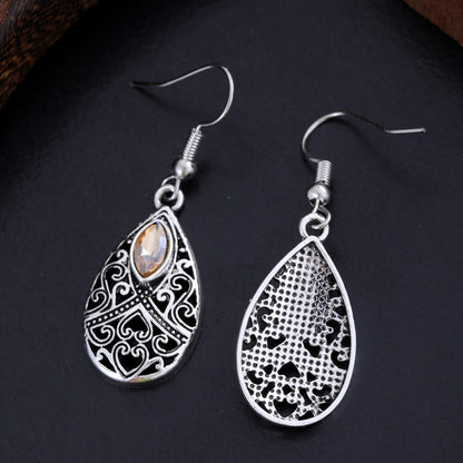 Fashionable And Versatile Retro Water Droplet Women's Earrings