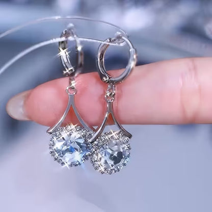 A Pair of Elegant Synthetic Zirconia Pendant Earrings Suitable for Weddings, Parties, And Everyday Wear