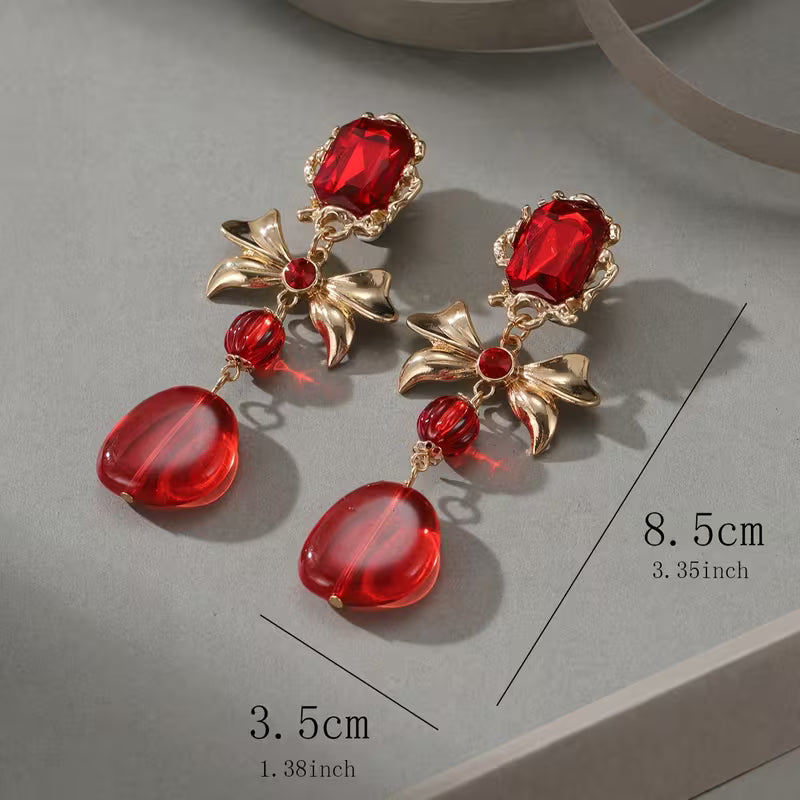 1 Pair Elegant Vintage 18K Golden Plated Zinc Alloy Resin Ear Clips with Copper Ear Needle for Daily Party Occasion