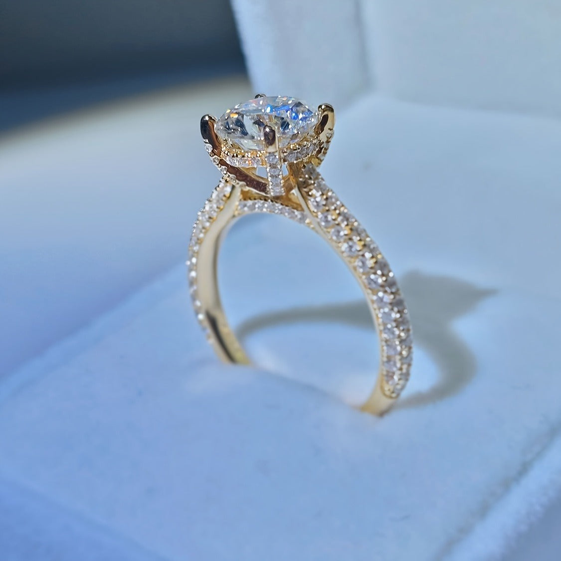Fashionable Copper Plated Moissanite Diamond Ring