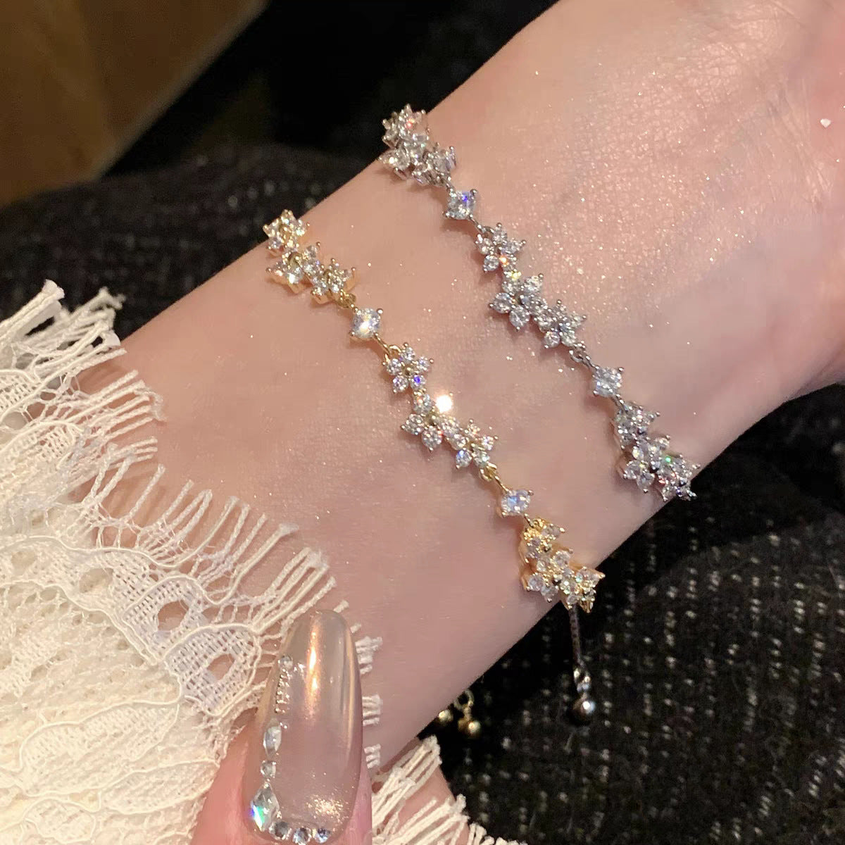 Flashing Mini Flower Zircon Pull-String Bracelet For Women