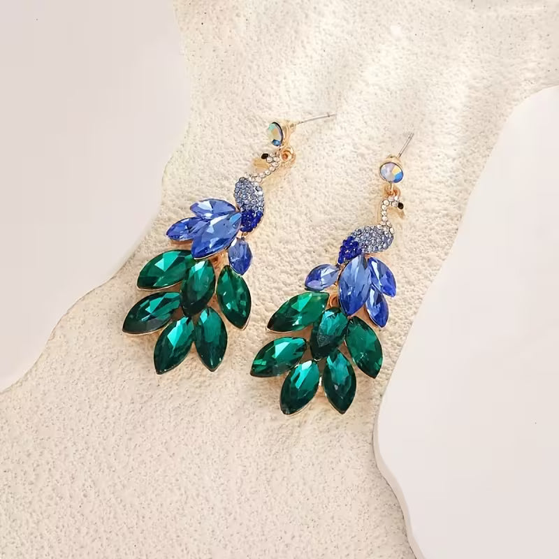A Pair of European and American Fashion Retro Indian Exotic Peacock Earrings, Delicate & Stylish