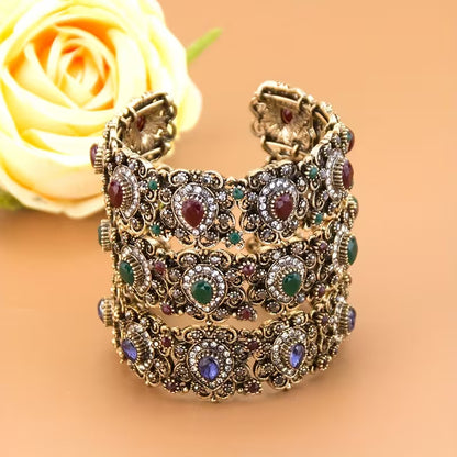 1pc Exquisite Vintage Turkish Women's Bracelet, C-Shape Design for Wrist Circumference Under 17cm & Diameter Below 5.4cm, Metal Arabic Pattern with Rhinestone Inlay, Middle Eastern Mediterranean Court Jewelry, Traditional European Wedding Bridal Accessory