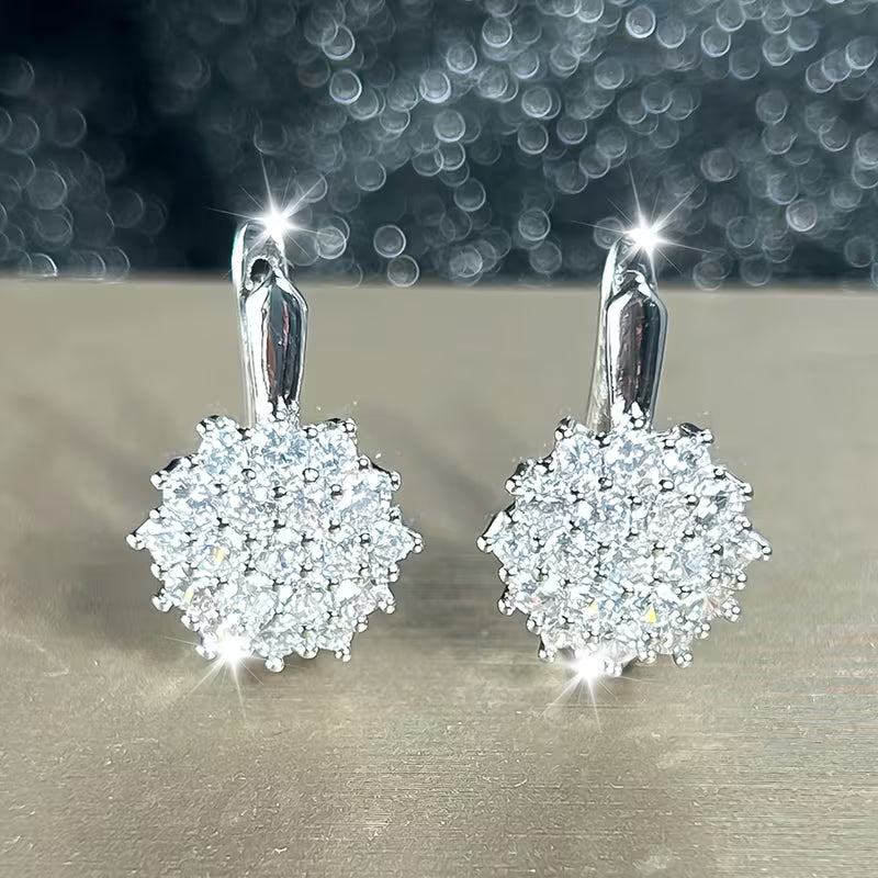 A Pair Of Luxurious Atmospheric Sunflower Filled with Synthetic Zirconia Decoration Earrings, Earrings, Wedding Jewelry, Bridesmaid Gifts, Gifts for Wife, Valentine's Day Gifts, Holiday Gifts, Suitable for Women