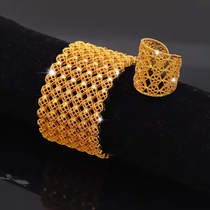 A Stylish And Trendy Tassel Bracelet And Ring Set from Dubai in The Middle East, Perfect for Parties And Versatile for Western Fashion