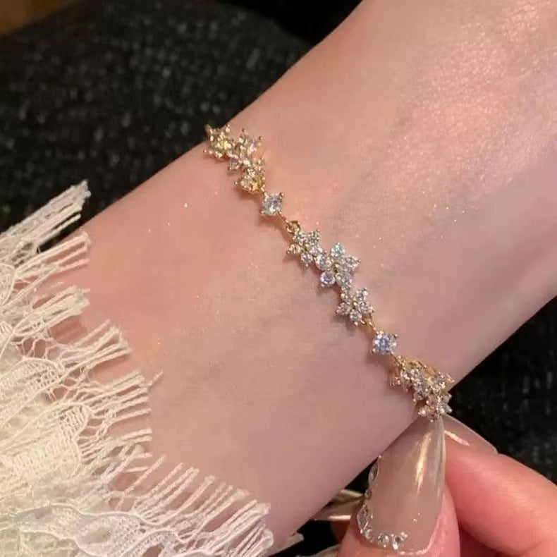 Flashing Mini Flower Zircon Pull-String Bracelet For Women