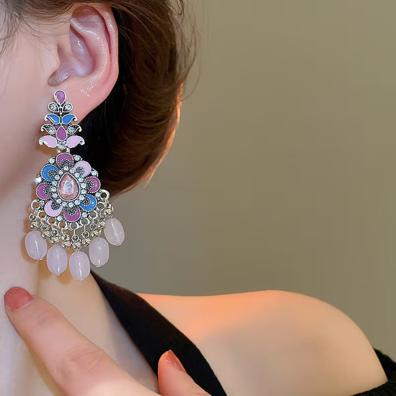 A Pair of Vintage Luxurious Ethnic-style Resin Tassel Earrings with Drip-painted Floral Designs