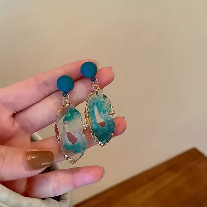 A Pair of Vintage Irregular Hollow Resin Pendant Earrings, Women's Jewelry Suitable for Vacation and Casual Attire