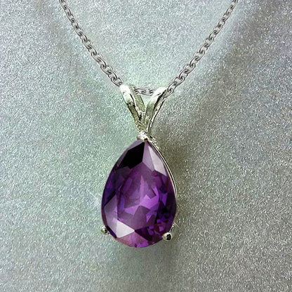 Teardrop-Shaped Zirconia Pendant Necklace for Women, Perfect for Wedding Proposals And Parties