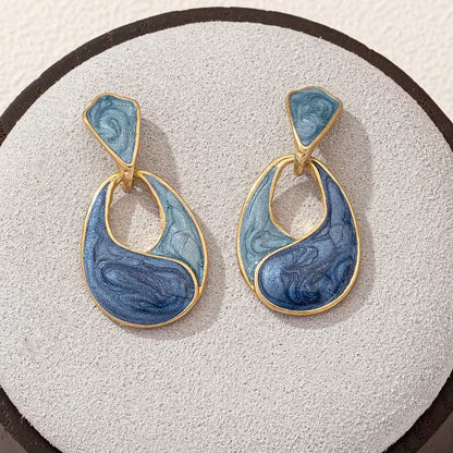 Lightweight Geometric Drop Earrings in a Boho-Chic Style, Made of Resin And Zinc Alloy, Ideal for Casual Outfits in Blue Or Green