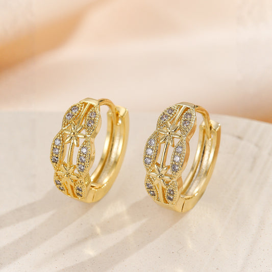 Fashionable And Luxurious Hollow Out Earrings For Women