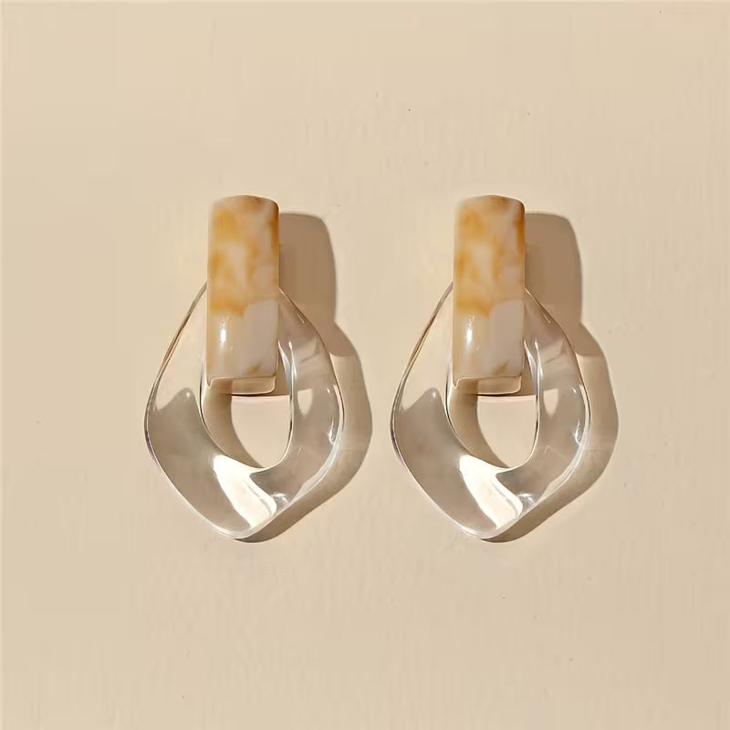 French-Style Vintage Resin Earrings, New Trendy Fashion Elegant Design Stud Earrings for Women, Suitable for Wedding and Party Wear