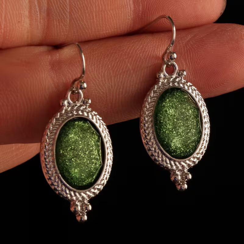 A Pair of Alloy Antique Silvery Plated Light Gray Oval Resin Earrings with Sparkle, Fashion Vintage Earrings