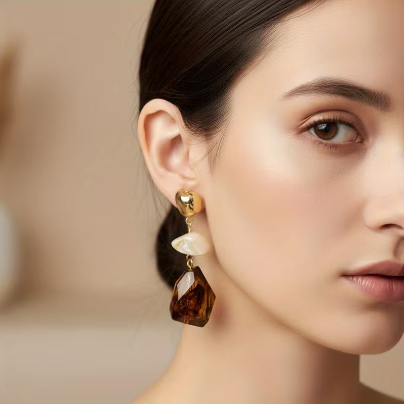 1pc Women's Vintage Bohemian Teardrop Earrings - Large -Looking Resin/-like Beads, -Tone & Accent - Elegant Dangle for Daily Wear, Parties, Weddings, Year-Round - Boho Wedding & Christmas