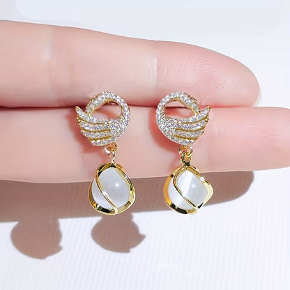 New Fashionable Swan Earrings, Trendy Cat'S Eye Studs from Korea, Popular Drop Earrings, Stylish Ear Additions