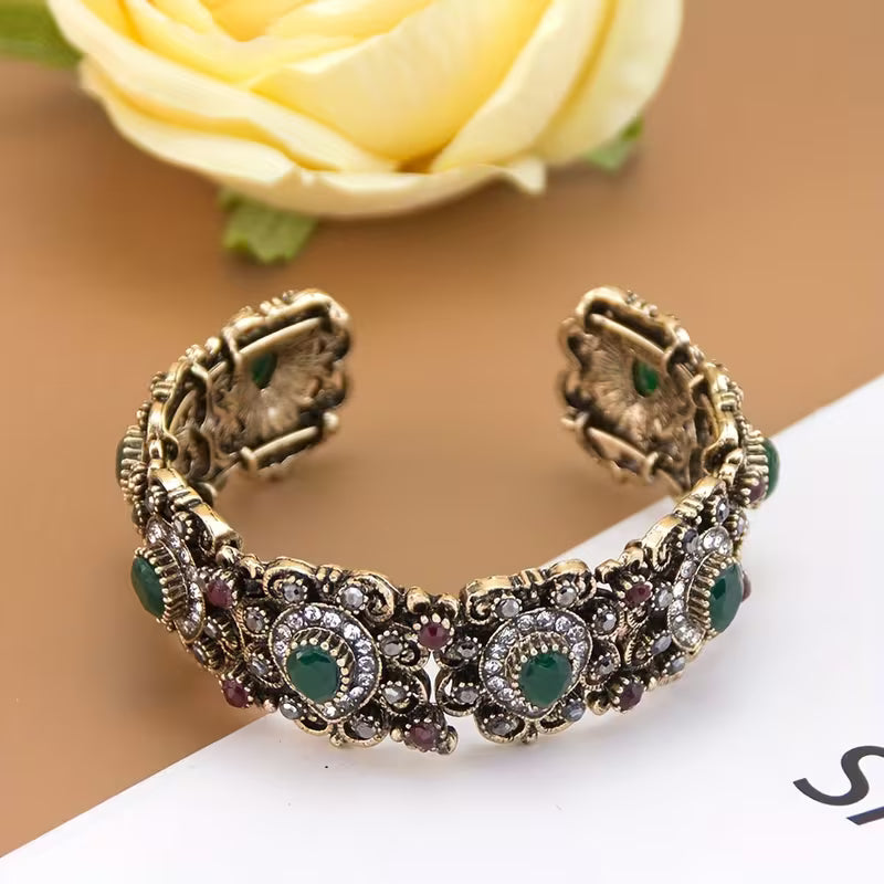1pc Exquisite Vintage Turkish Women's Bracelet, C-Shape Design for Wrist Circumference Under 17cm & Diameter Below 5.4cm, Metal Arabic Pattern with Rhinestone Inlay, Middle Eastern Mediterranean Court Jewelry, Traditional European Wedding Bridal Accessory