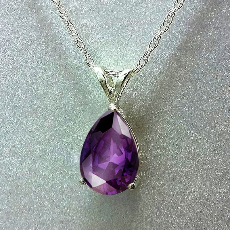 Teardrop-Shaped Zirconia Pendant Necklace for Women, Perfect for Wedding Proposals And Parties