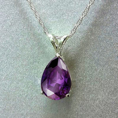 Teardrop-Shaped Zirconia Pendant Necklace for Women, Perfect for Wedding Proposals And Parties
