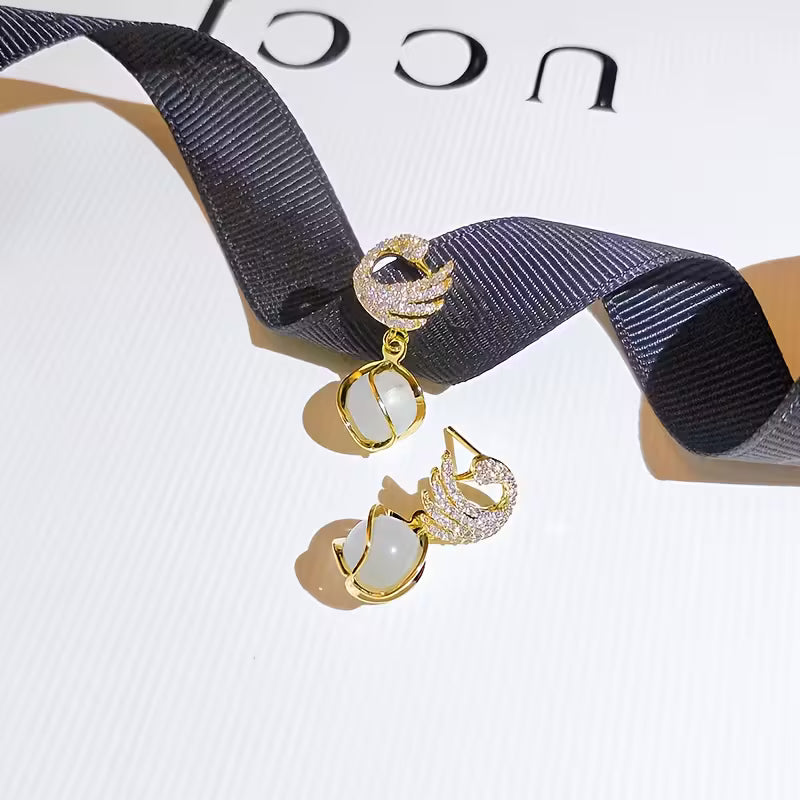 New Fashionable Swan Earrings, Trendy Cat'S Eye Studs from Korea, Popular Drop Earrings, Stylish Ear Additions