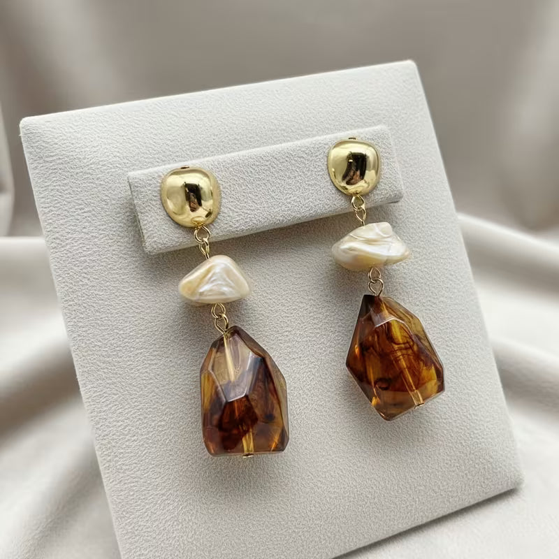 1pc Women's Vintage Bohemian Teardrop Earrings - Large -Looking Resin/-like Beads, -Tone & Accent - Elegant Dangle for Daily Wear, Parties, Weddings, Year-Round - Boho Wedding & Christmas
